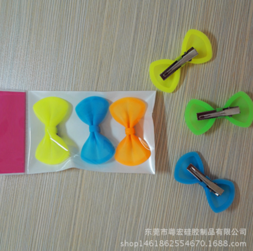 供應(yīng)硅膠蝴蝶結(jié)發(fā)飾品 直銷硅膠蝴蝶結(jié)發(fā)飾品  環(huán)保硅膠蝴蝶結(jié)發(fā)飾品