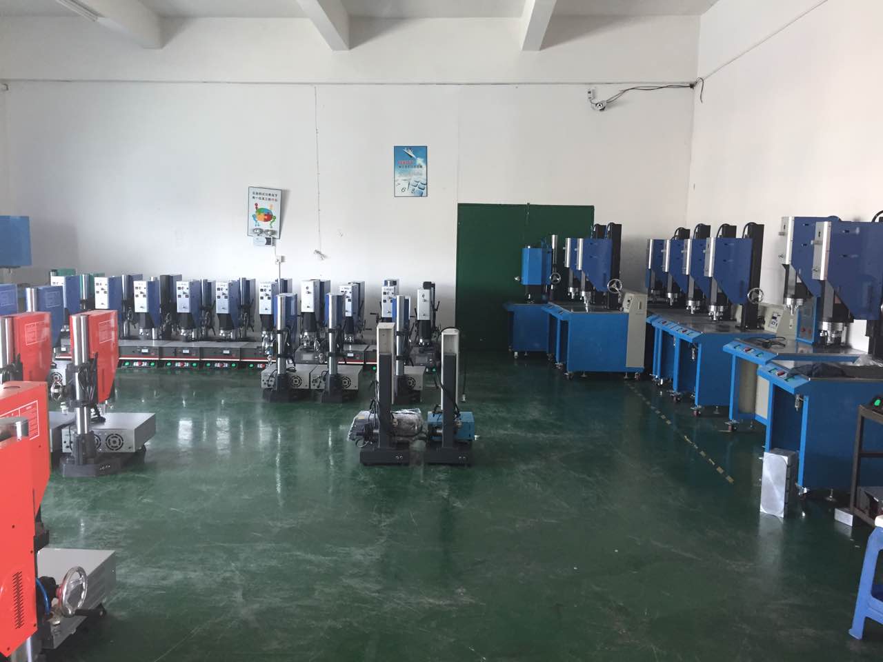 85kg自動(dòng)追頻塑焊機(jī)HW-2020A 超聲塑焊機(jī) 超聲波塑料焊接機(jī) 品質(zhì)保障 廠家直銷