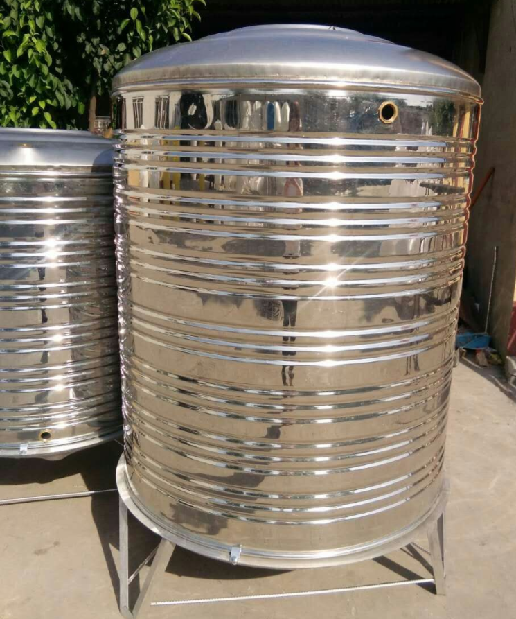 高碑店304不銹鋼水箱家用半噸一噸二噸不銹鋼裝水水箱價格圖片