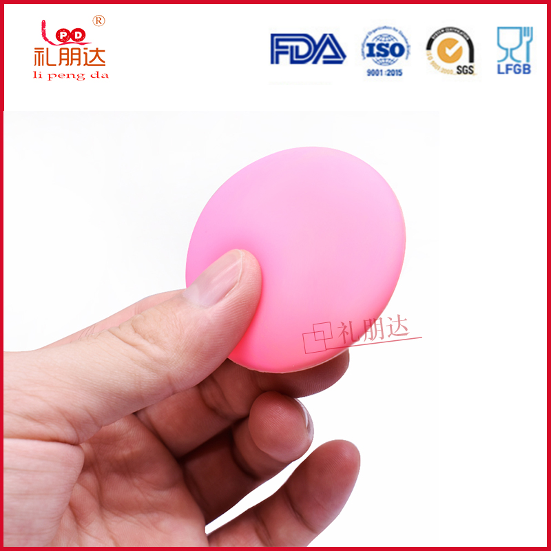 禮朋達(dá)圓形食品級硅膠粉撲超柔軟硅膠粉撲明星同款硅膠粉撲不吃粉的硅膠粉撲多色可選廠家直銷