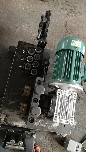 調(diào)直機牽引輪牽引銅管校直器 全自動調(diào)直機