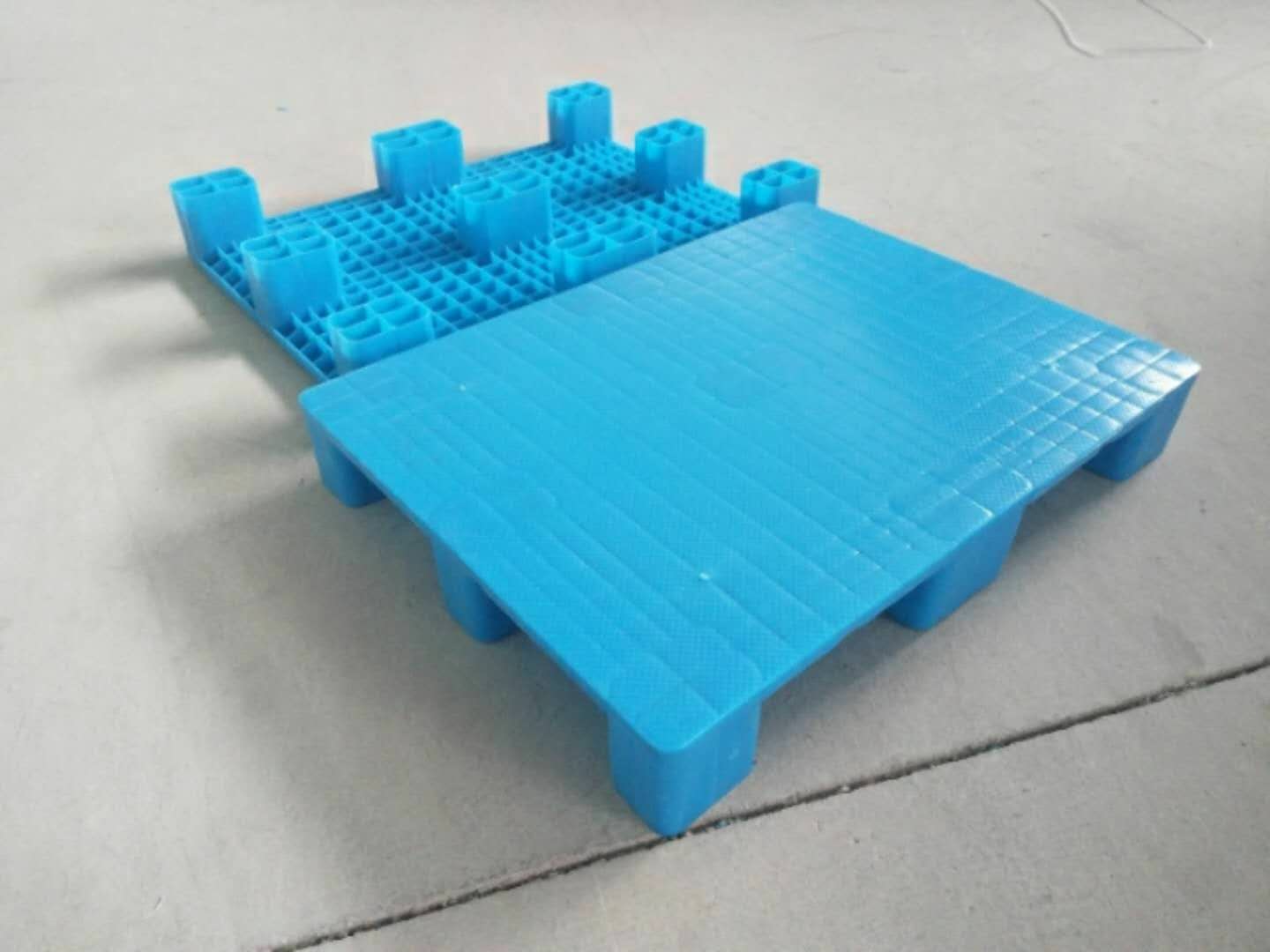 供應(yīng) 日照塑料托盤報(bào)價(jià) 山東塑料托盤報(bào)價(jià) 塑料托盤哪家優(yōu)惠