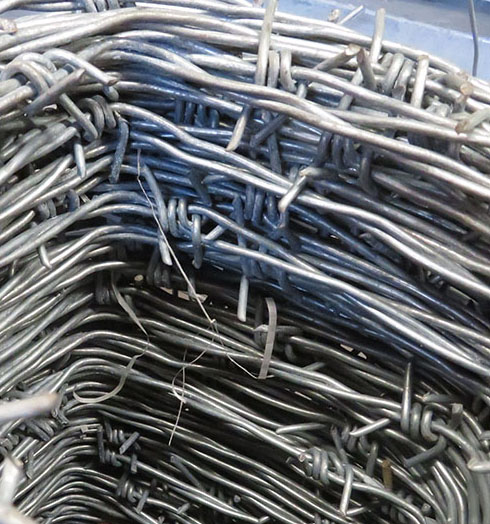 廠家直銷監(jiān)獄刺繩-鐵蒺藜護(hù)欄網(wǎng)