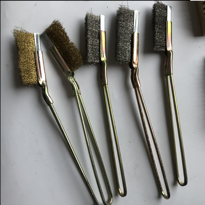 鋼刀刷供應商，鋼刀刷生產(chǎn)廠家， 鋼刀刷廠家定制，鋼刀刷電話，上海鋼刀刷廠 鋼刀刷
