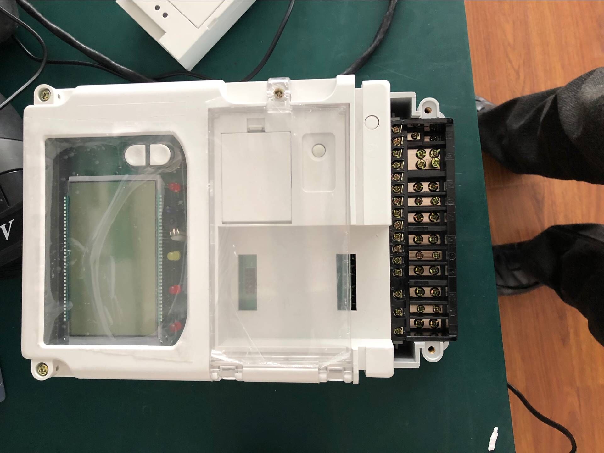 供應(yīng)三相四線分時(shí)電能表，三相四線多費(fèi)率電能表，三相四線復(fù)費(fèi)率電能表