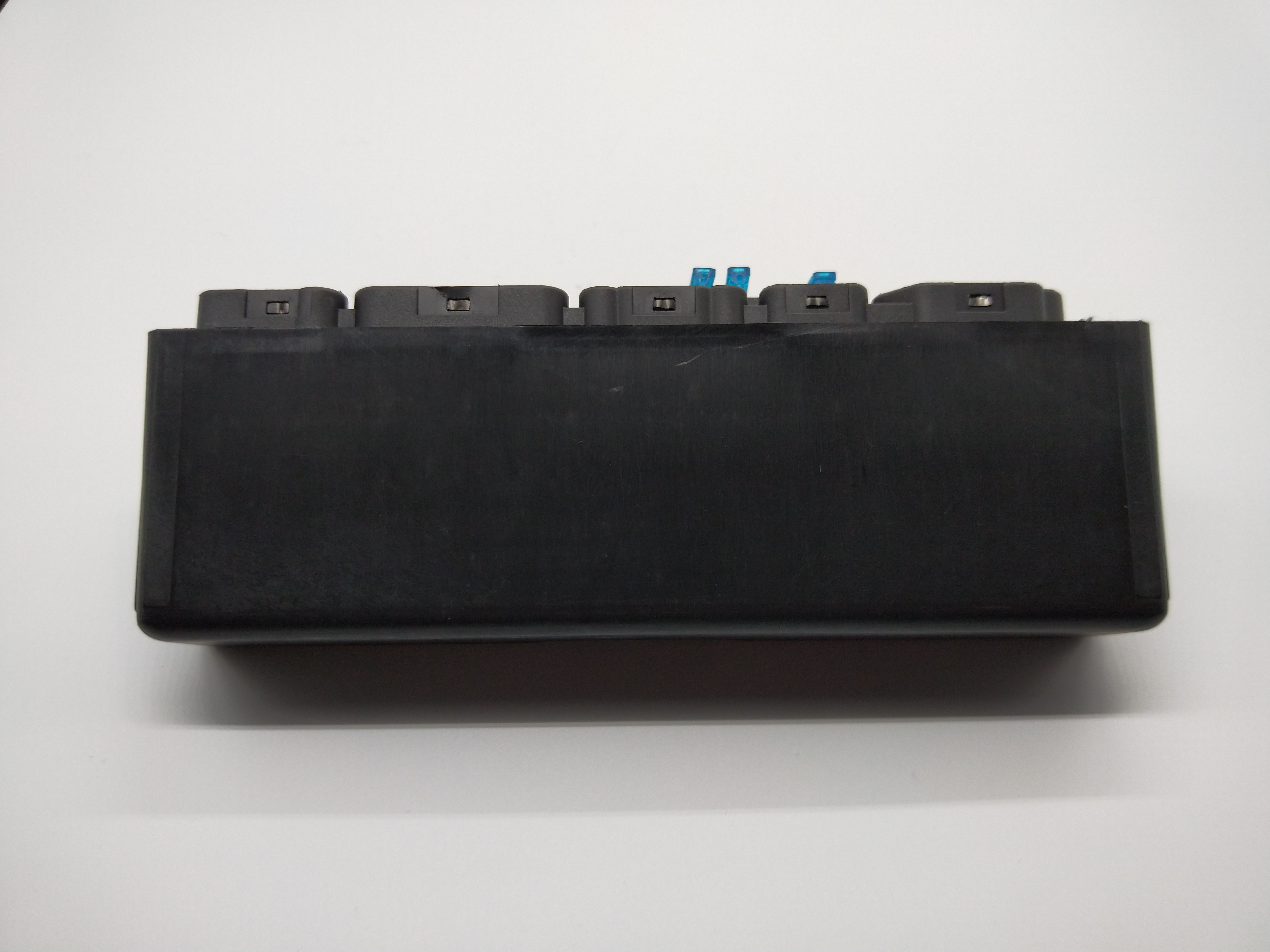 廠家直銷繼電器控制器OEM2105400472　