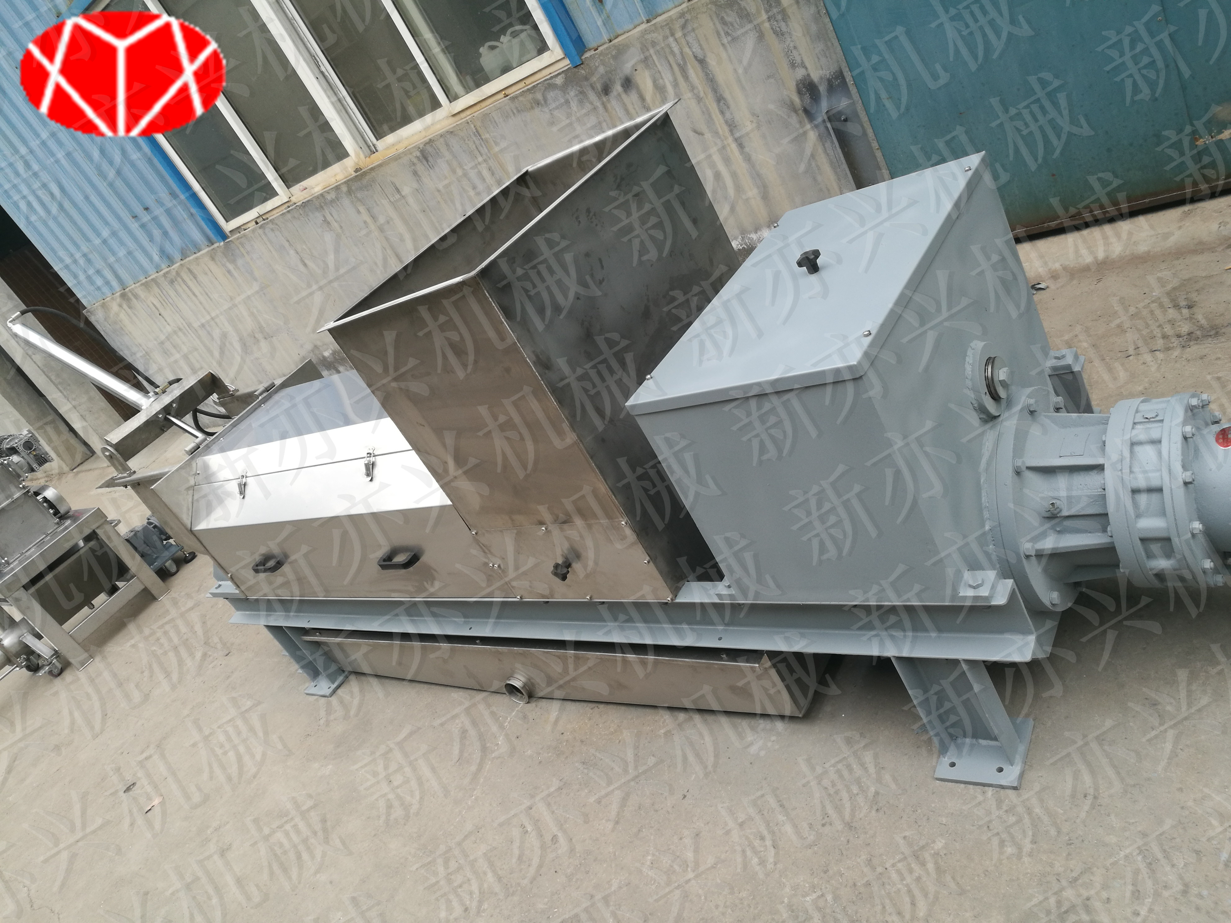 餐廚垃圾壓榨機垃圾脫水不再難