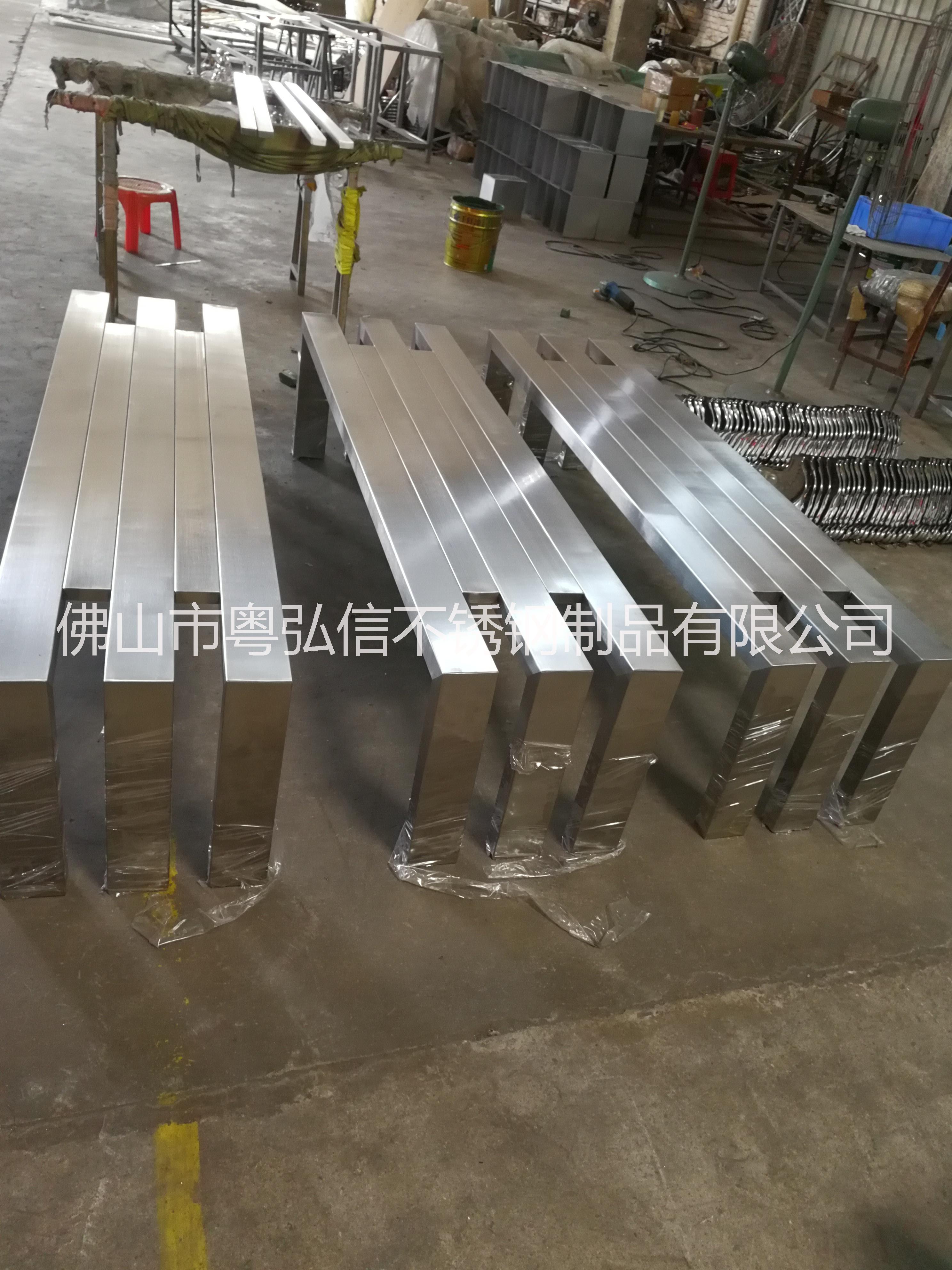 佛山不銹鋼戶外家具定制廠家批發(fā)供應(yīng)304材質(zhì)不銹鋼戶外休閑凳深圳戶外凳