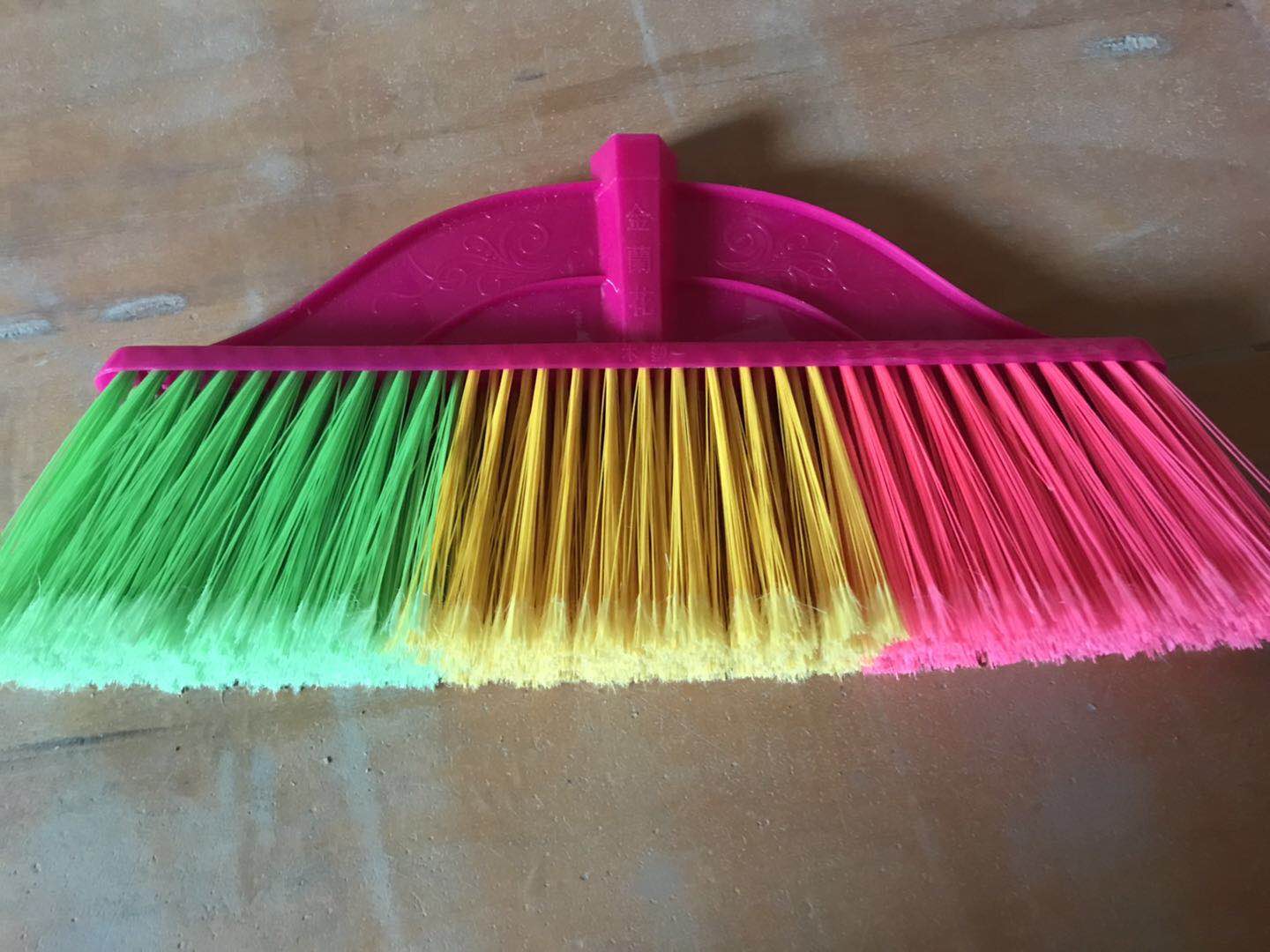 掃帚 掃把生產(chǎn)廠家 掃帚加工廠 湖南掃把批發(fā) 掃把報(bào)價(jià) 廣西掃把 河南掃把批發(fā)