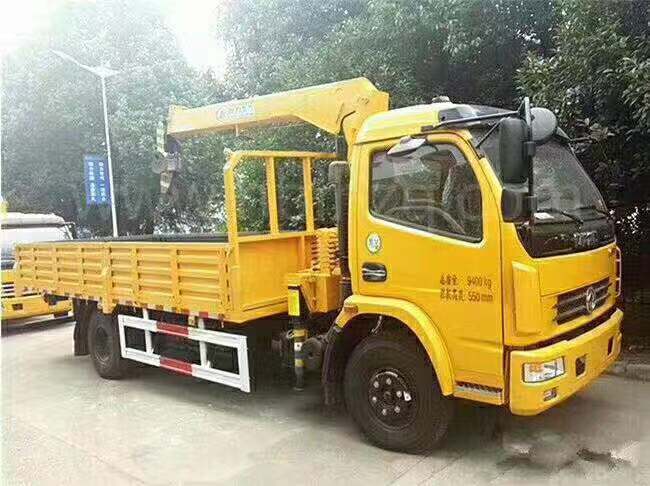 東風(fēng)多利卡4.8米隨車吊 東風(fēng)多利卡4.8米隨車吊生產(chǎn)廠家價(jià)格