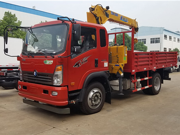 山東重汽王 牌3.2噸隨車吊廠家報(bào)價(jià) 重汽王 牌3.2噸隨車吊廠家報(bào)價(jià)