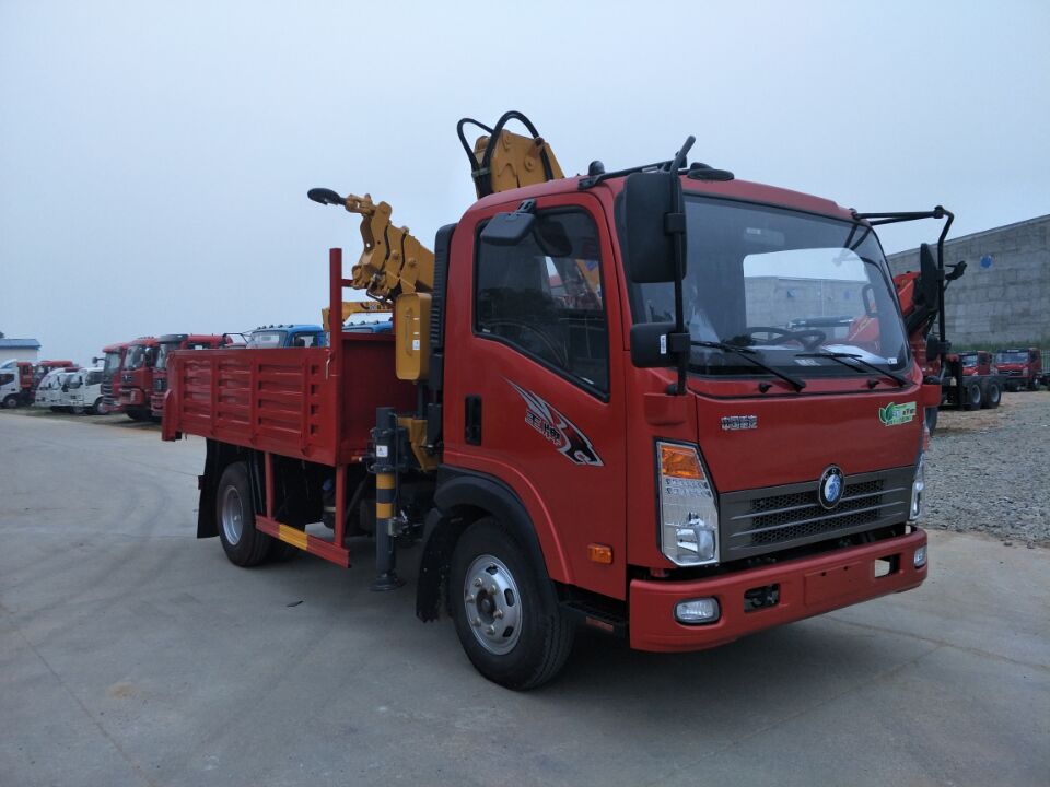 徐工隨車吊、三一隨車吊、石煤隨車吊、程力隨車吊、長(zhǎng)興隨車吊 大量隨車吊 隨車吊廠家直銷