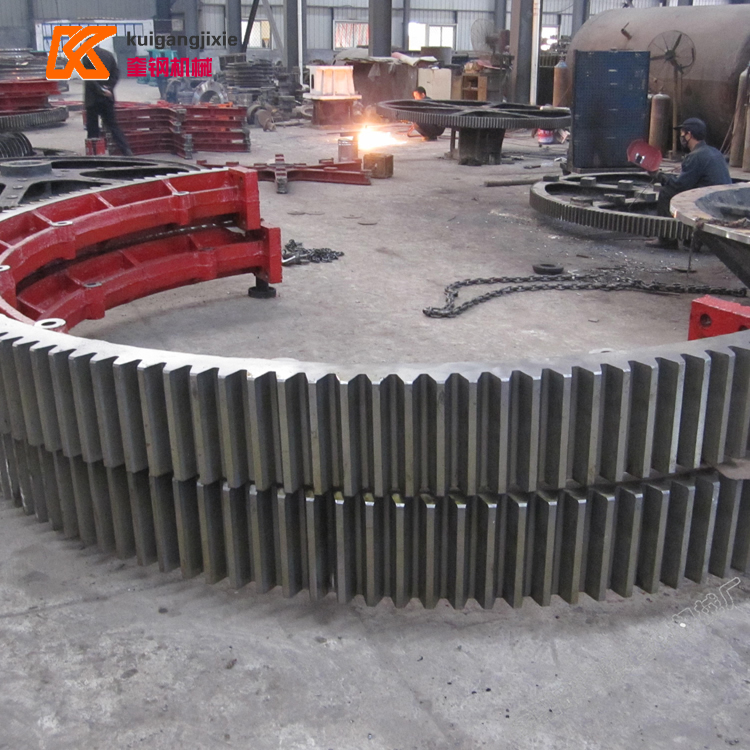 供應(yīng)4.25米復(fù)合肥噴漿造粒干燥機(jī)大齒輪