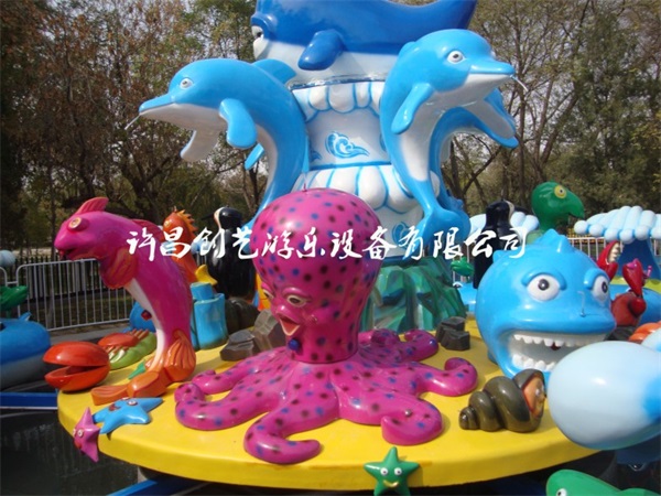創(chuàng)藝游樂(lè)淺談新型游樂(lè)設(shè)備公園游樂(lè)園必不可少項(xiàng)目激戰(zhàn)鯊魚(yú)島