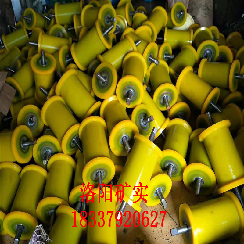 洛陽(yáng)礦實(shí)廠家供應(yīng)尼龍地輥 耐用地輥