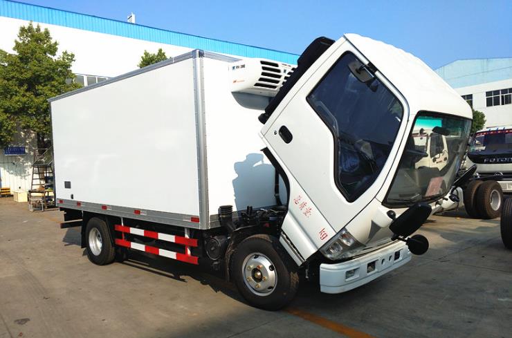 五十鈴藍(lán)牌冷藏車  4.2米冷藏車車中*
