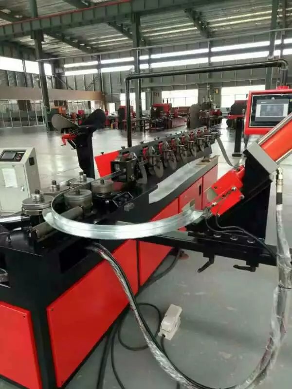 上海全自動(dòng)法蘭成型機(jī)YF-FL25系列新上市