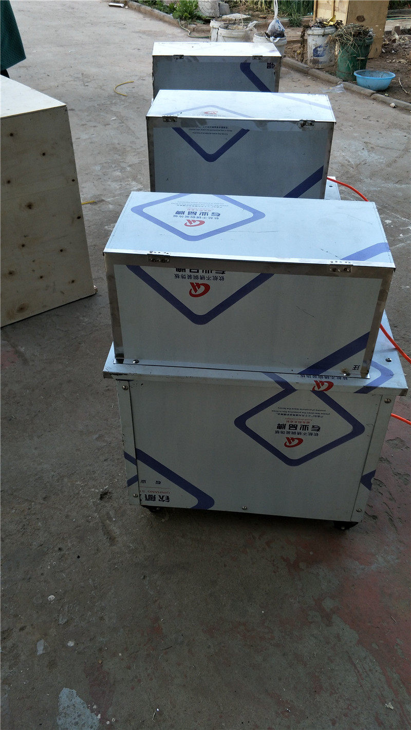 河北鑫鵬 仿手工 甘蔗去皮機(jī) 半自動(dòng) 甘蔗去皮機(jī)  仿手工甘蔗去皮機(jī) 半自動(dòng)甘蔗去皮