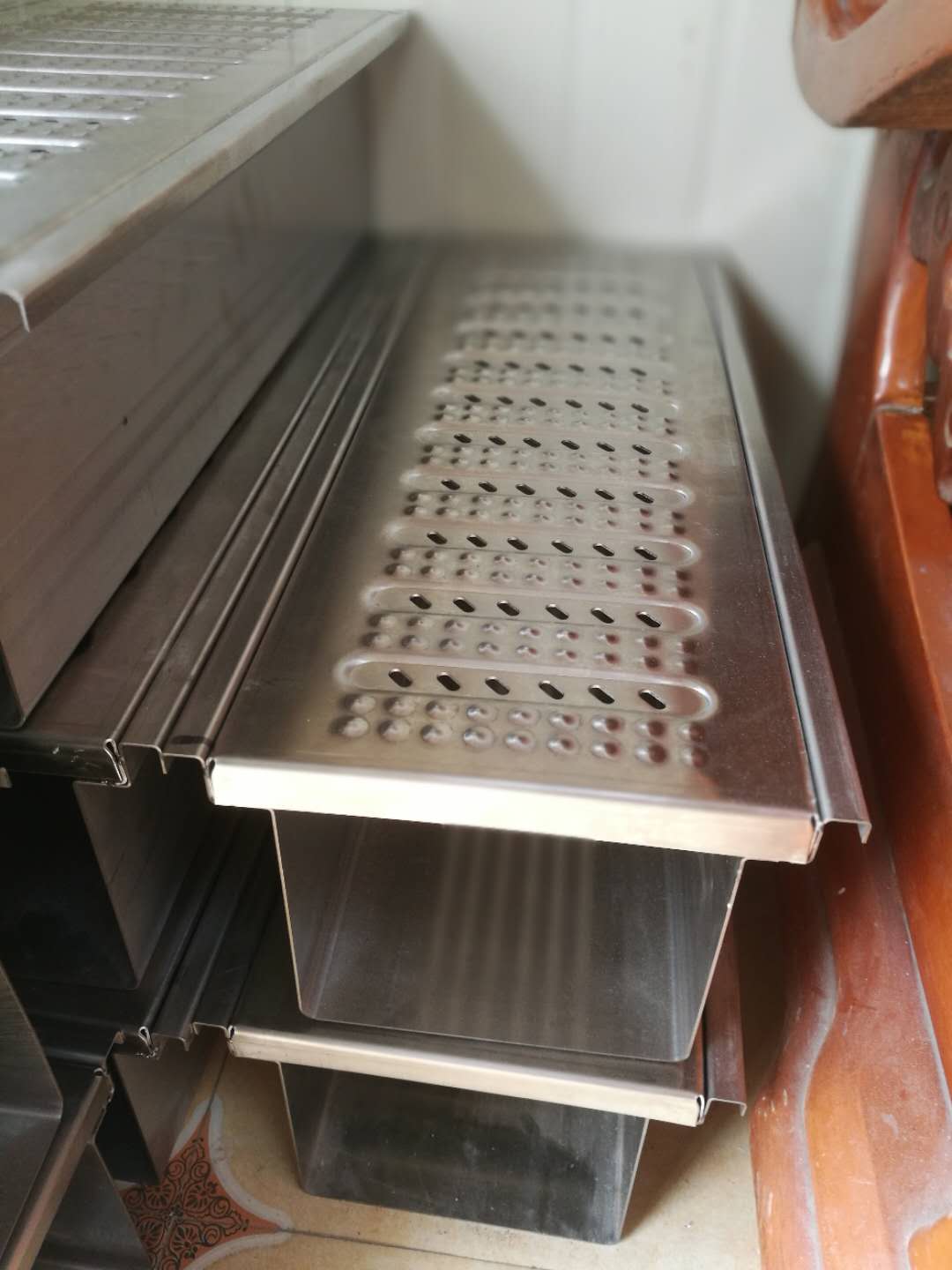 福建不銹鋼水溝蓋板廠家 、供應商 、批發(fā)【廈門美莊園林景觀有限公司】