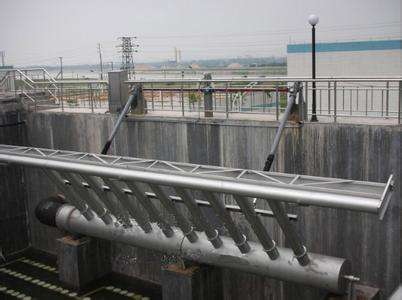 山東*旋轉(zhuǎn)式潷水器