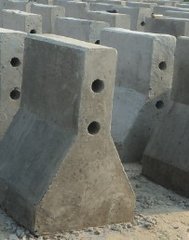 生產(chǎn)隔離墩鋼模具廠家_高速隔離墩鋼模具規(guī)格齊全