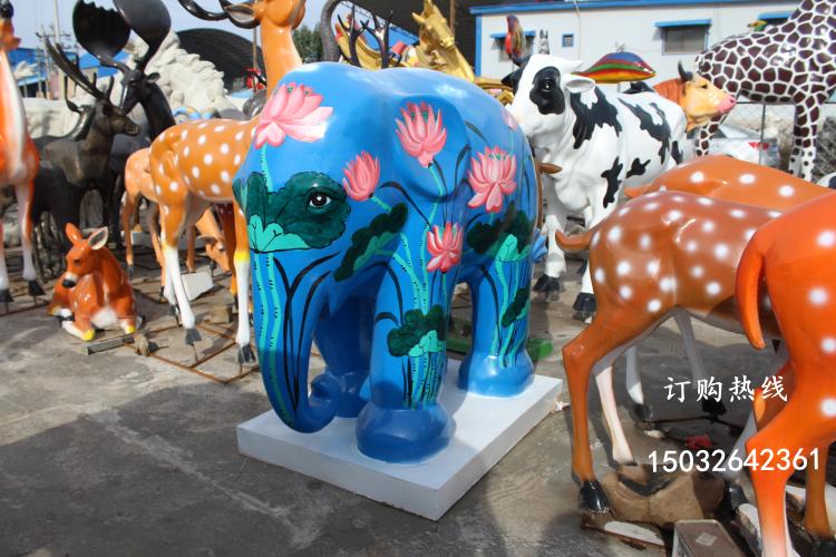 商場大象雕塑廠家 室外小品擺件 玻璃鋼大象小品雕塑廠家