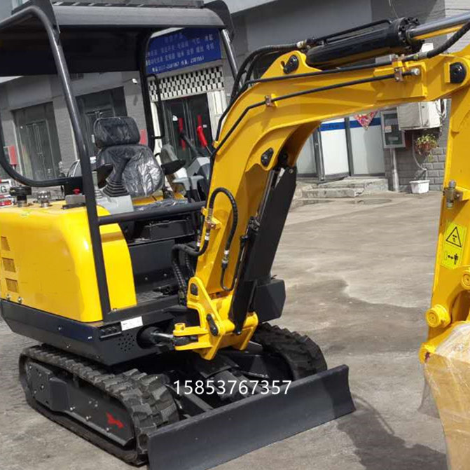 自重1.8噸的履帶式挖掘機(jī)  帶棚式小挖機(jī)