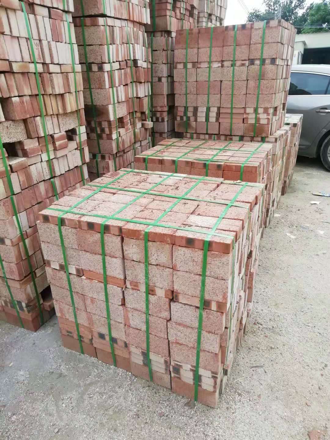 揭陽宏大水泥制品廠生產圓形梅花形方形長方形各形水泥墊塊