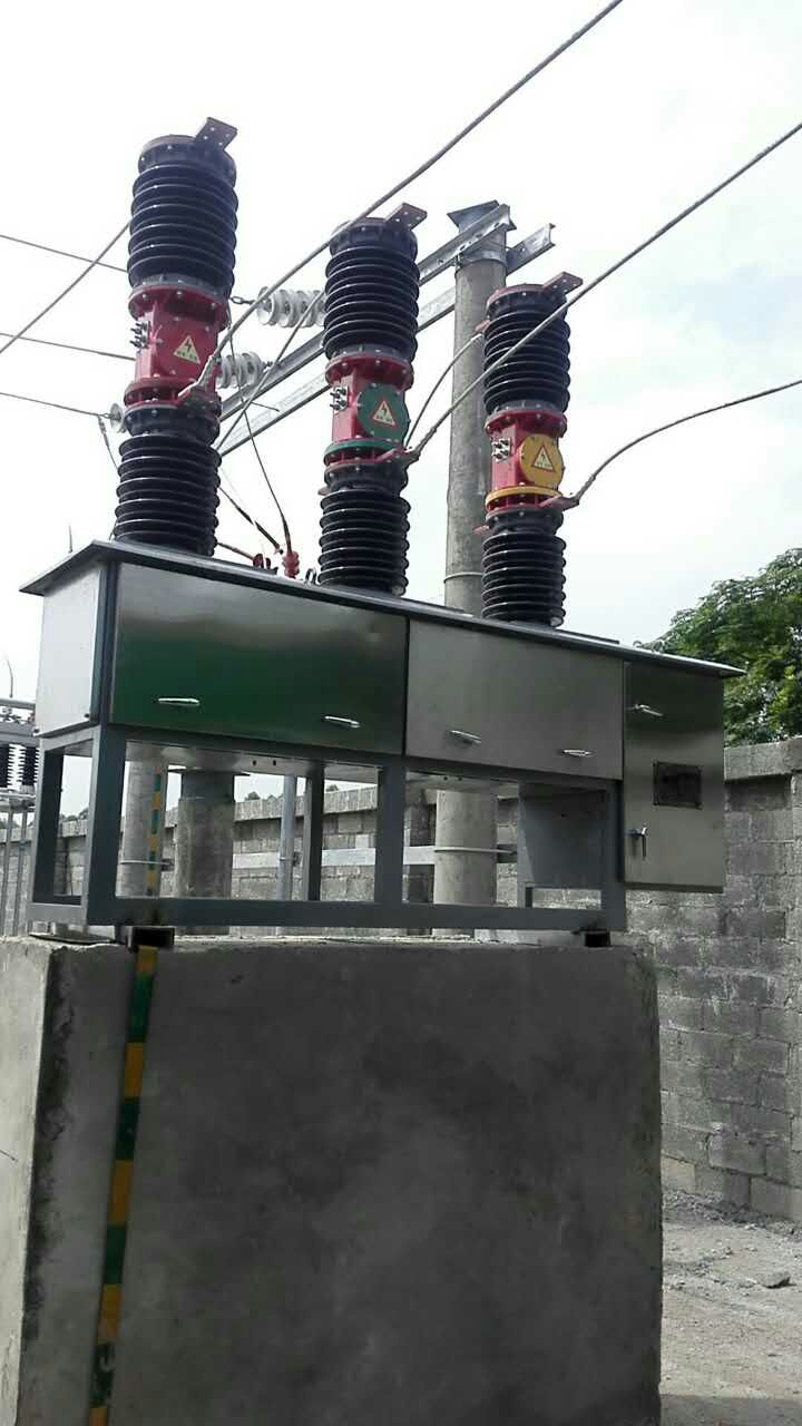 35千伏變電站*ZW7-40.51250A-31.5戶外高壓真空斷路器