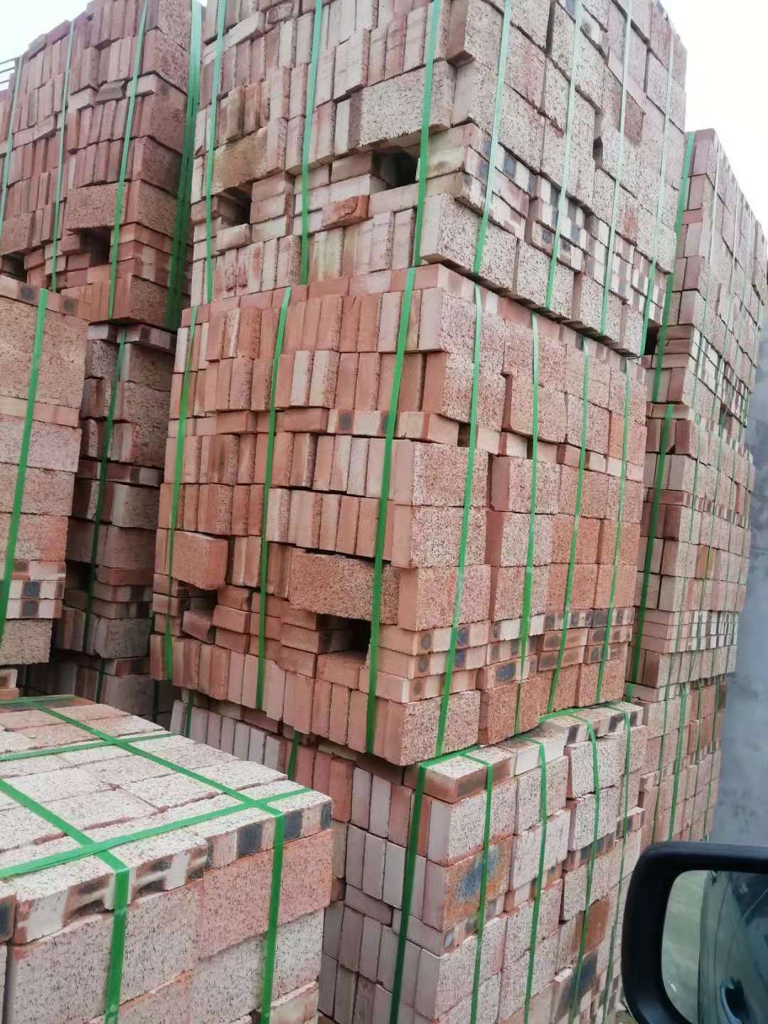 揭陽宏大水泥混凝土制品廠生產(chǎn)水泥混凝土支撐條墊塊水泥磚條