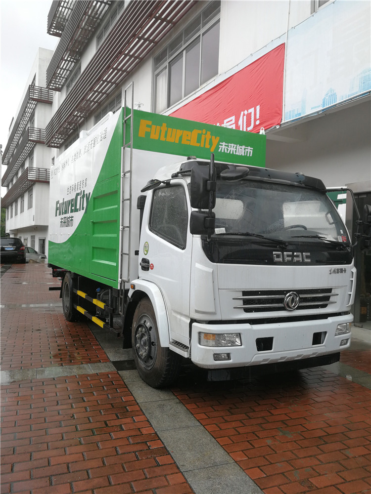 凈化環(huán)保吸糞車_環(huán)衛(wèi)吸污車_化糞池清掏車