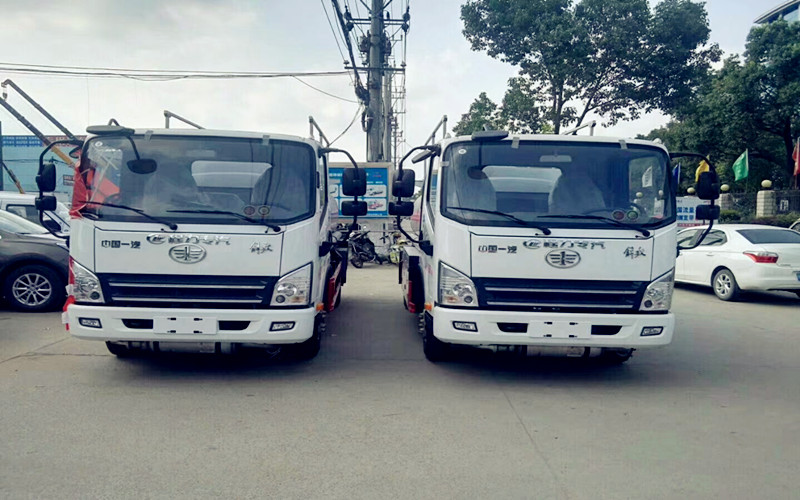 小型一汽解放油罐車（5噸）  小型解放油罐車廠家+價格