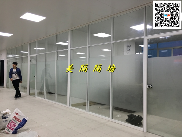 深圳南山成品玻璃隔斷供應(yīng)