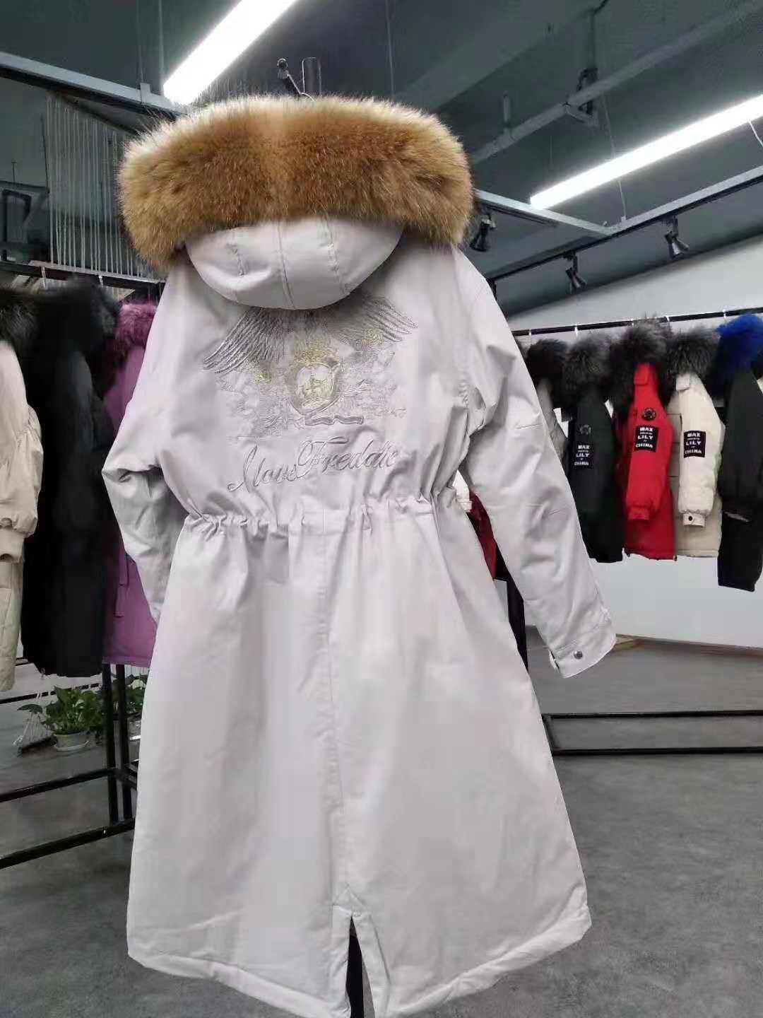 女裝品牌折扣  品牌服裝折扣店加盟零庫(kù)存嗎