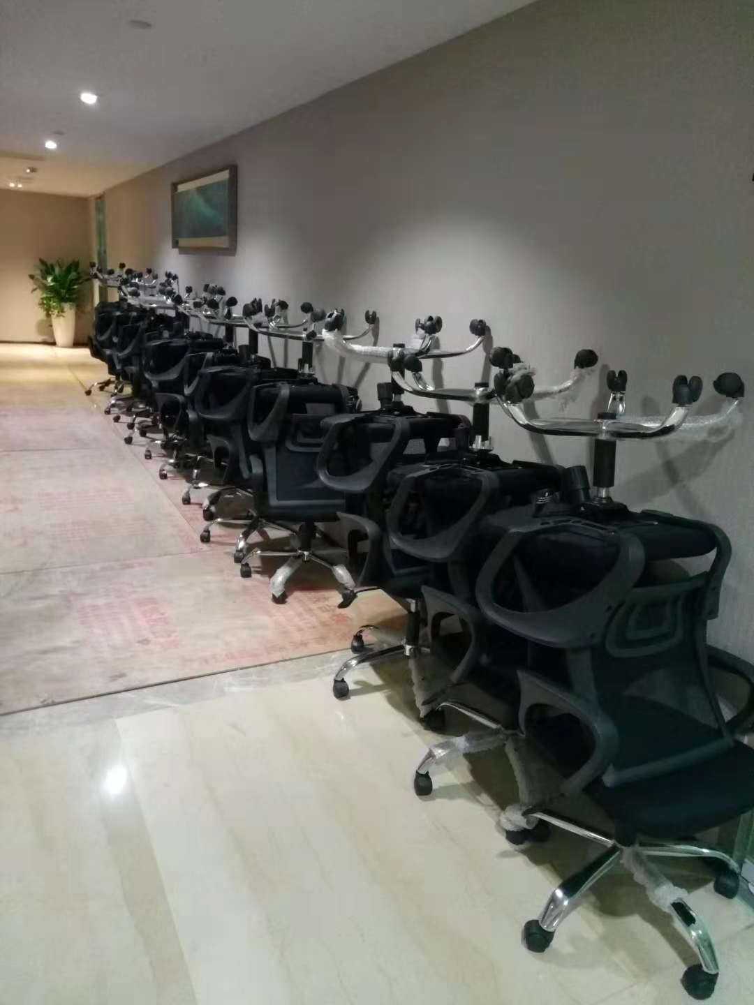 深圳辦公椅廠家 寶安員工椅供應(yīng)商 辦公桌椅回收 二手辦公桌椅供應(yīng)