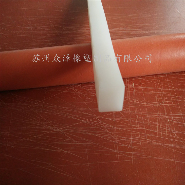 橡膠發(fā)泡密封條 發(fā)泡膠條 三元乙