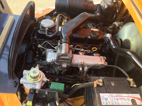 轉(zhuǎn)讓TCM合力3噸夾抱叉車(chē) 二手平抱夾叉車(chē)