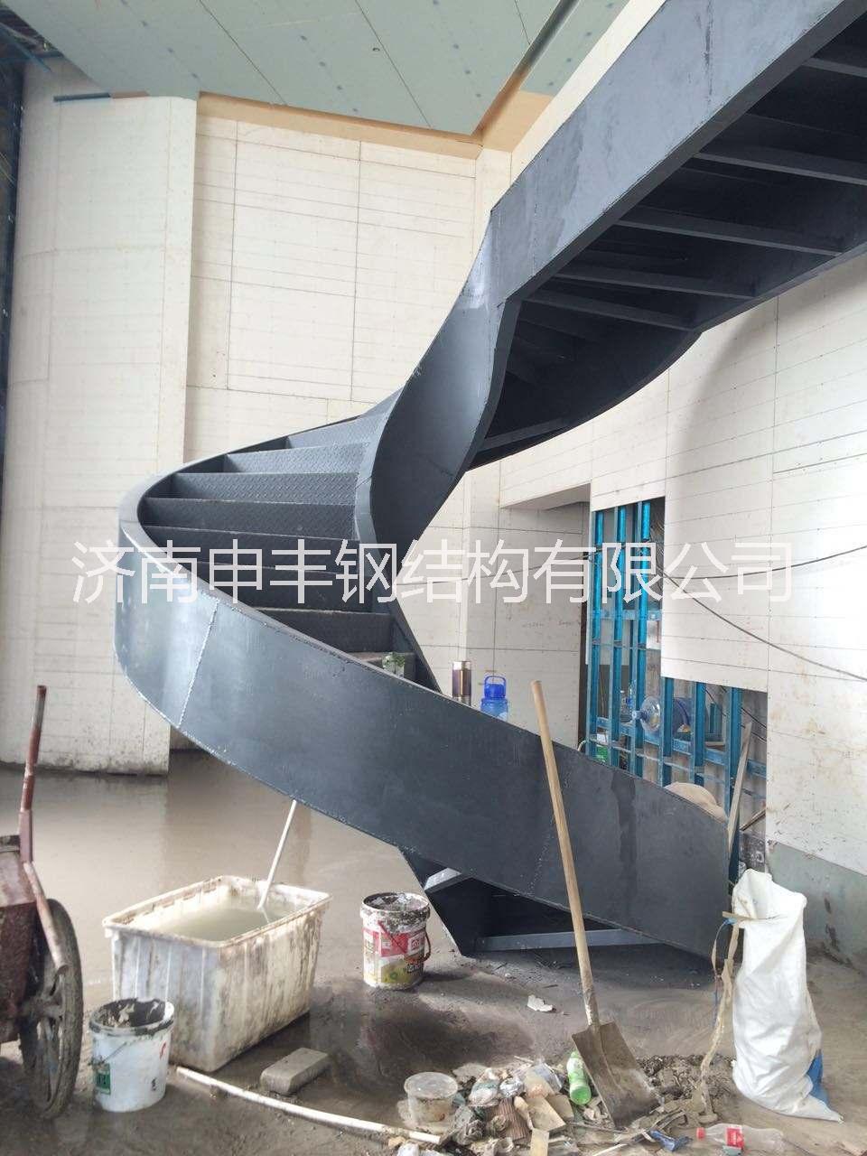 *旋轉(zhuǎn)樓梯