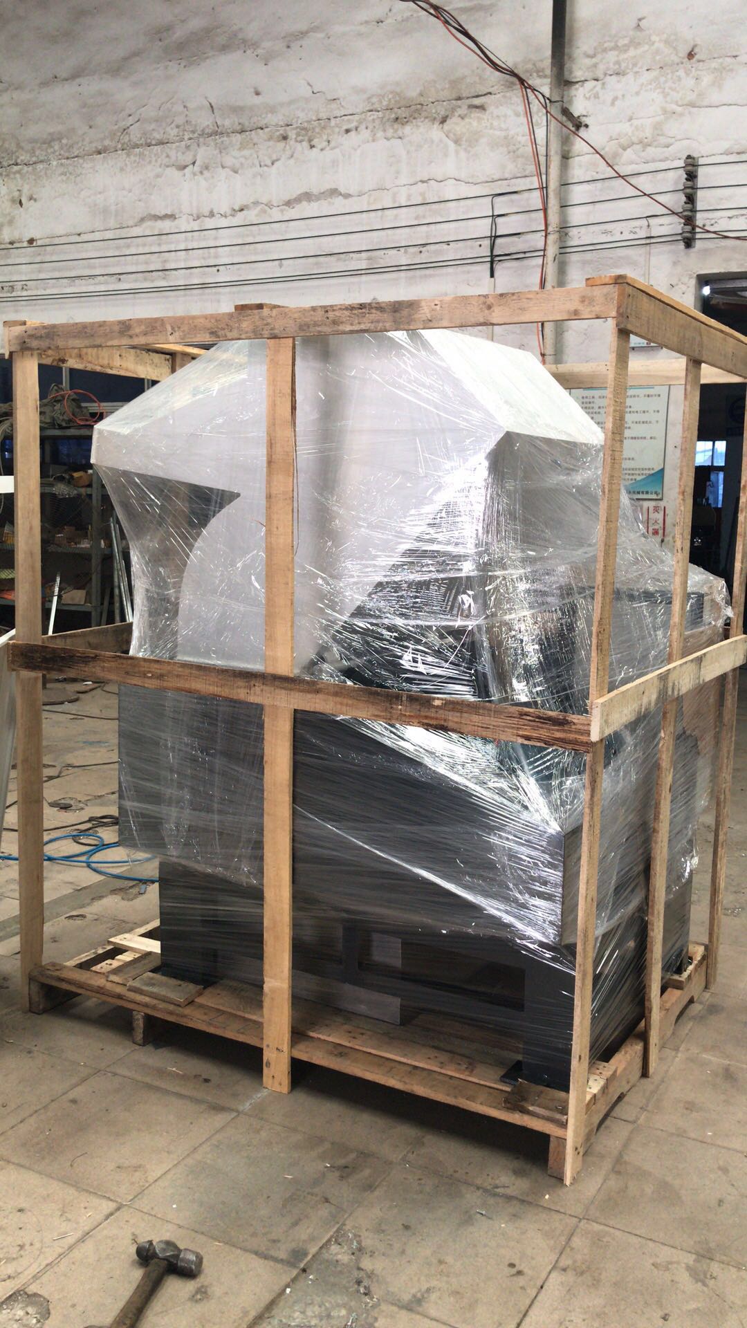 廣東玻璃粉碎機廣州嘉銀強力塑膠粉碎機廠家直銷