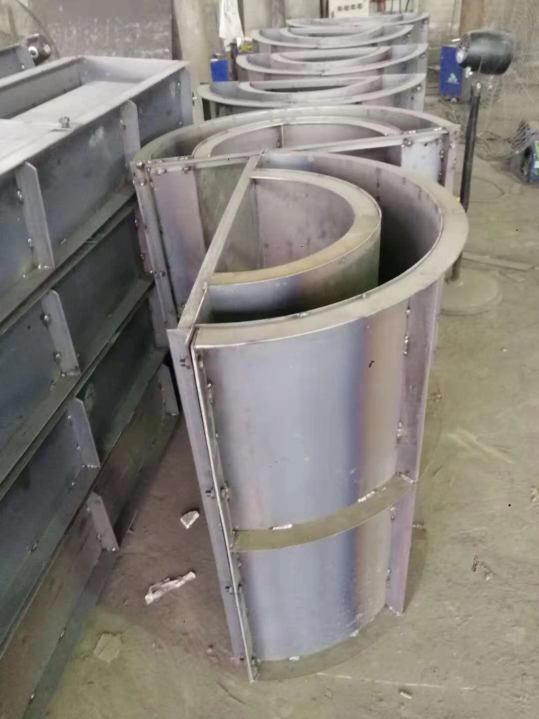水泥泄水槽模具 泄水槽鐵模具 泄水槽鋼模具