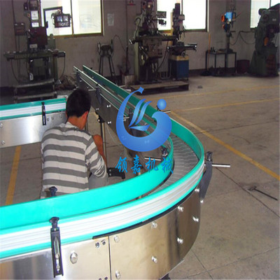 廣州分頁(yè)機(jī)廠家直銷(xiāo)  S型鏈板輸送機(jī)  塑料鏈板轉(zhuǎn)彎輸送線 灌裝貼標(biāo)配套輸送機(jī)