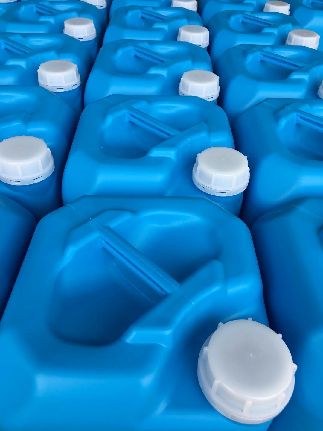 東莞廠家供應(yīng)20L對(duì)角桶對(duì)角化工桶