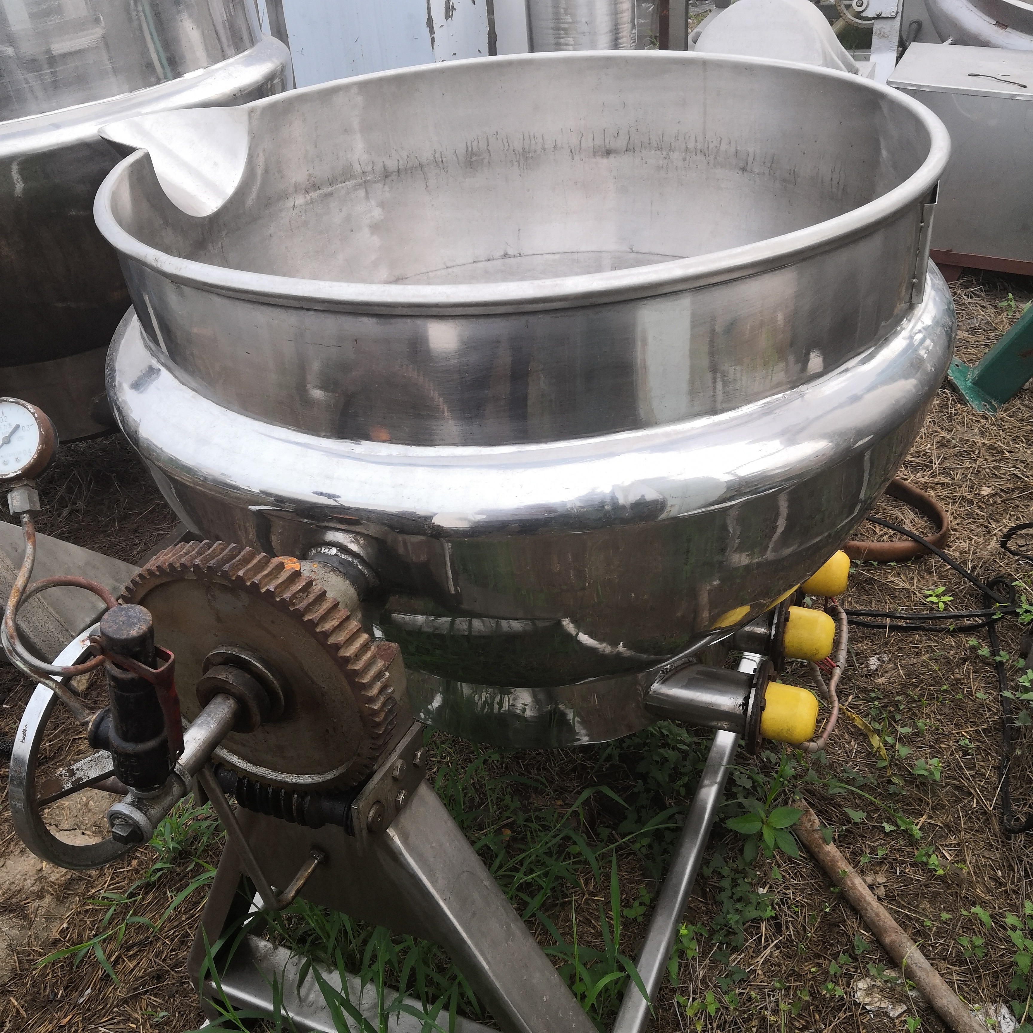 二手食品設(shè)備回收 行星攪拌夾層鍋 電加熱夾層鍋  二手食品設(shè)備價(jià)格