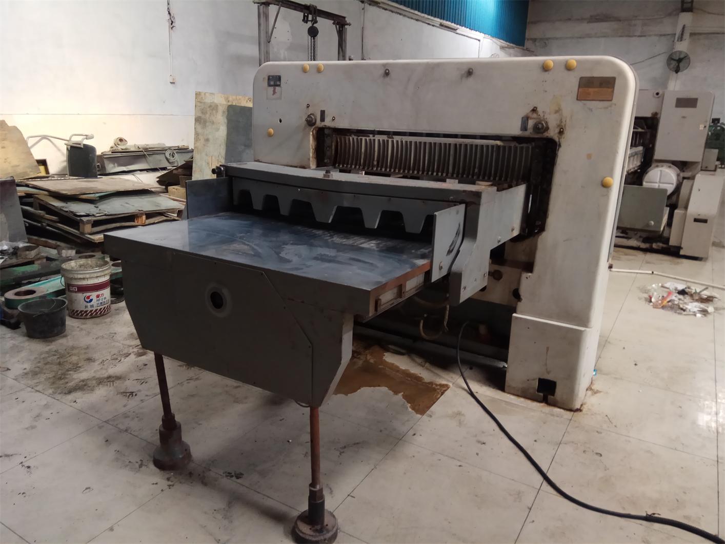 二手國望115電腦程控切紙機(jī)