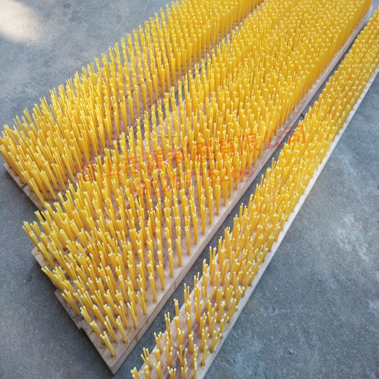 超耐磨草坪刷草機(jī)配件毛刷足球場跑道草坪刷子人造草坪沖刷毛刷