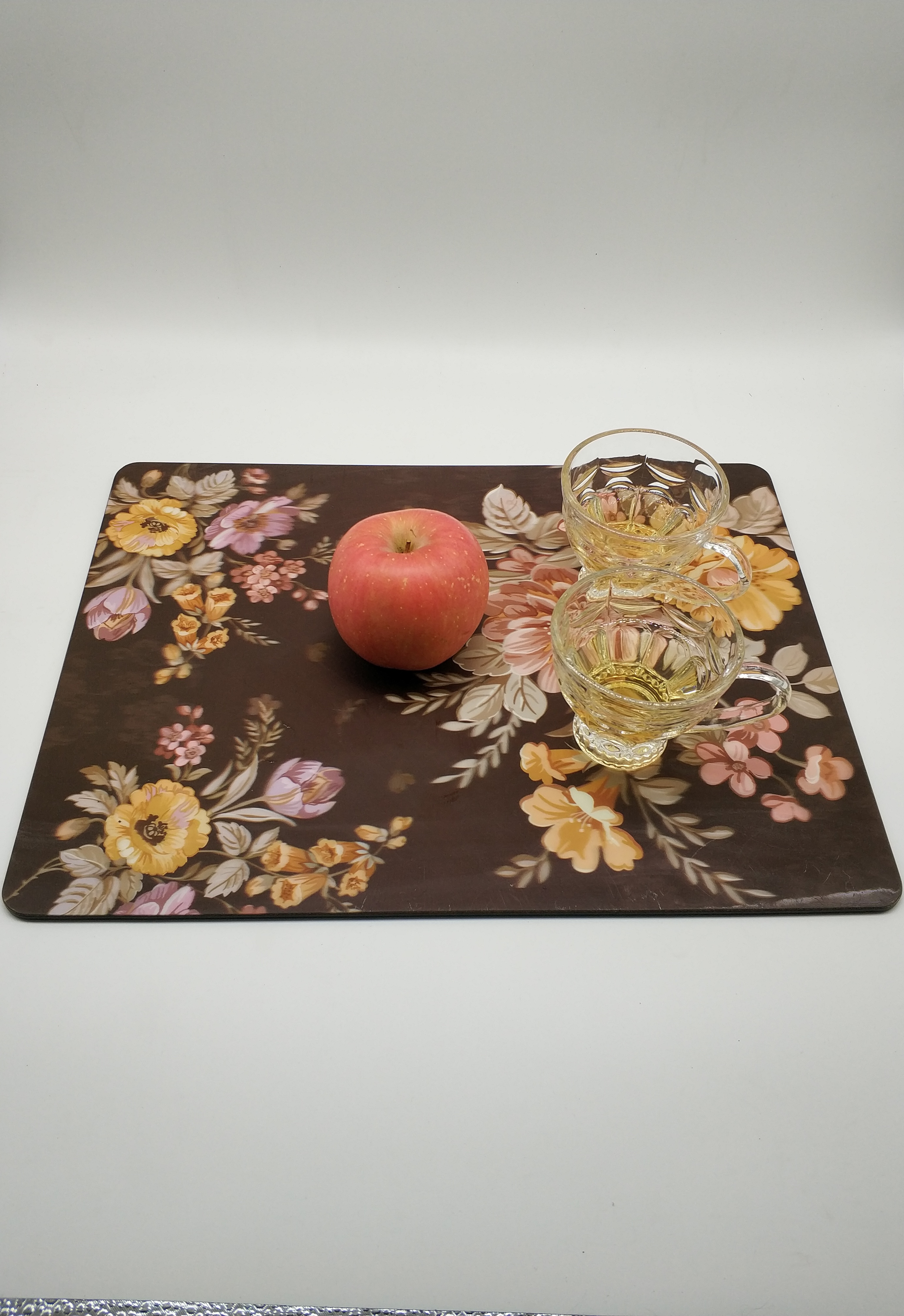 深圳廠家直銷隔熱餐墊創(chuàng)意設(shè)計(jì)