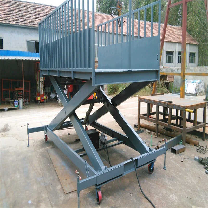 屠宰場(chǎng)卸車設(shè)備，養(yǎng)殖場(chǎng)裝卸車設(shè)備，家畜裝卸平臺(tái)，裝卸豬平臺(tái)，卸豬臺(tái) 卸豬臺(tái)屠宰場(chǎng)卸車設(shè)備 卸豬臺(tái)屠宰場(chǎng)卸車設(shè)備養(yǎng)殖場(chǎng)裝卸