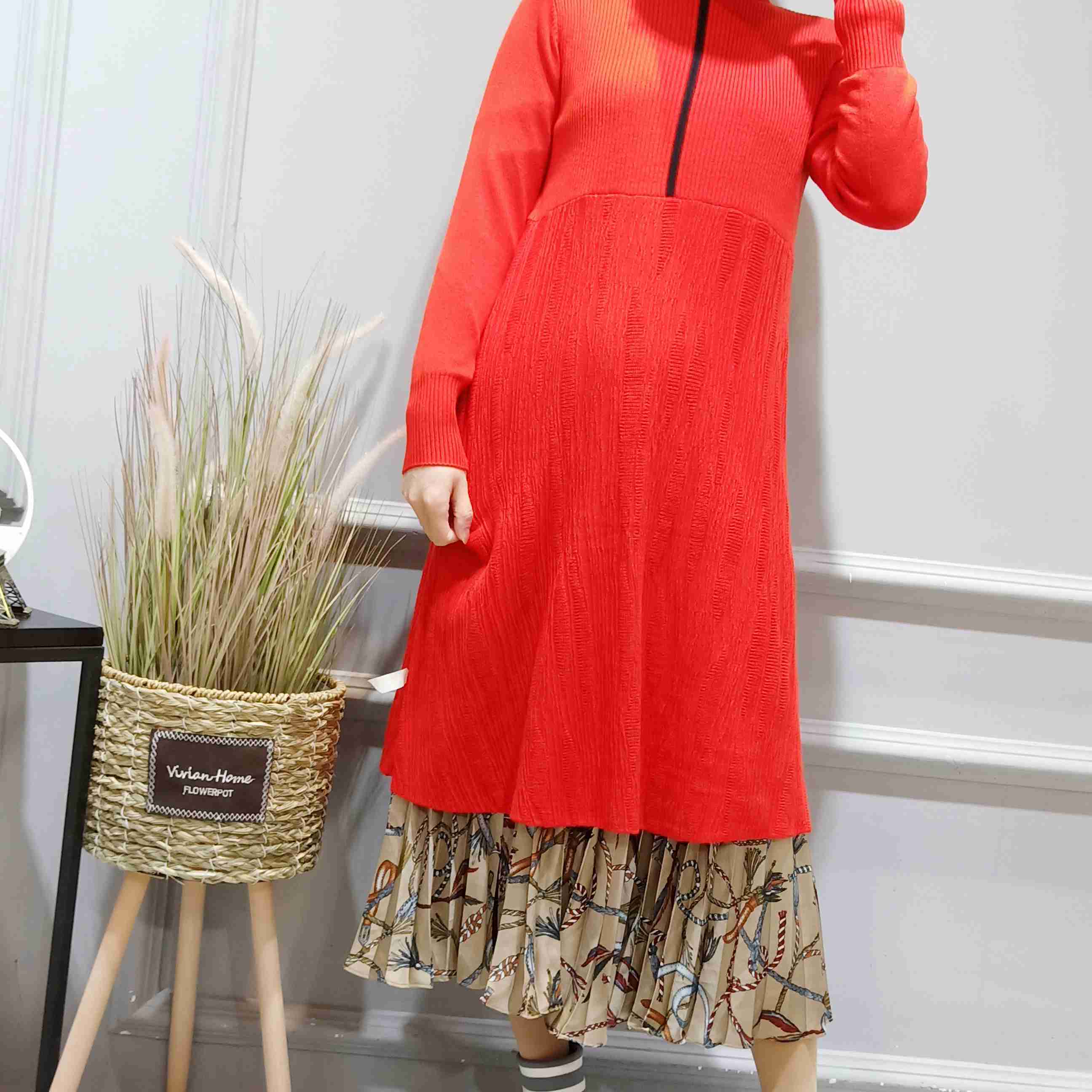 女裝折扣店卡嘉妮羊毛連衣裙貨源