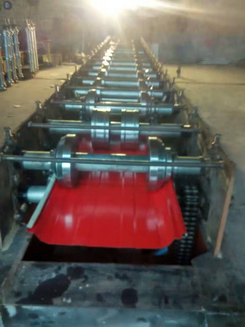 角馳470型暗扣板壓瓦機(jī) 鑫寶盛廠(chǎng)家直銷(xiāo) 質(zhì)優(yōu)價(jià)廉