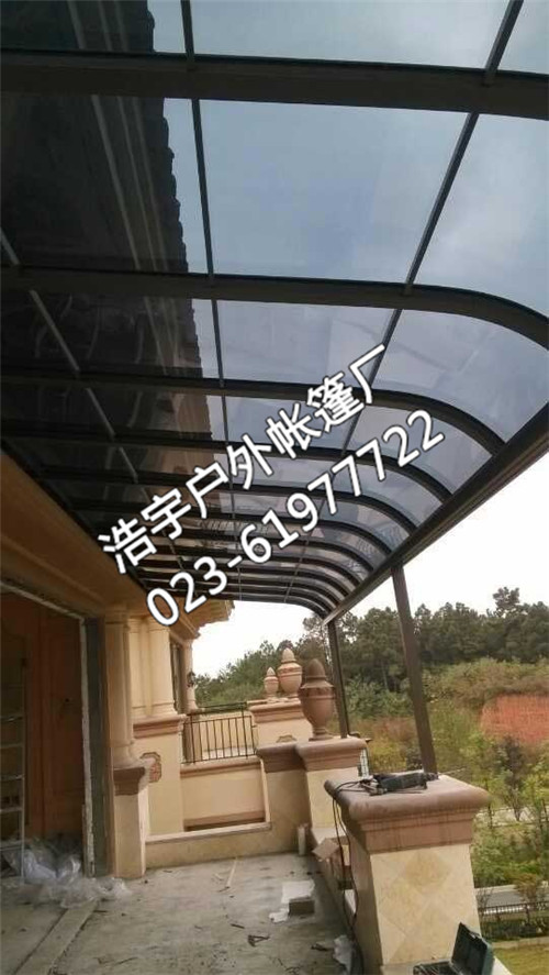 重慶陽臺(tái)無聲雨篷安裝 重慶伸縮蓬安裝 重慶商業(yè)固定篷價(jià)格 重慶戶外遮陽傘批發(fā)